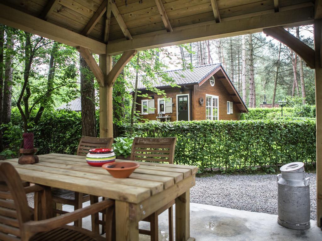 Luxurious Chalet In Oud Turnhout With Large Garden Villa Oud-Turnhout Екстериор снимка