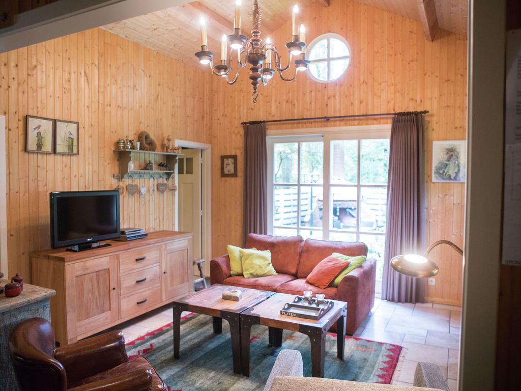 Luxurious Chalet In Oud Turnhout With Large Garden Villa Oud-Turnhout Екстериор снимка